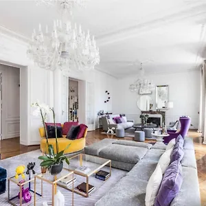 Luxe 16 Paris
